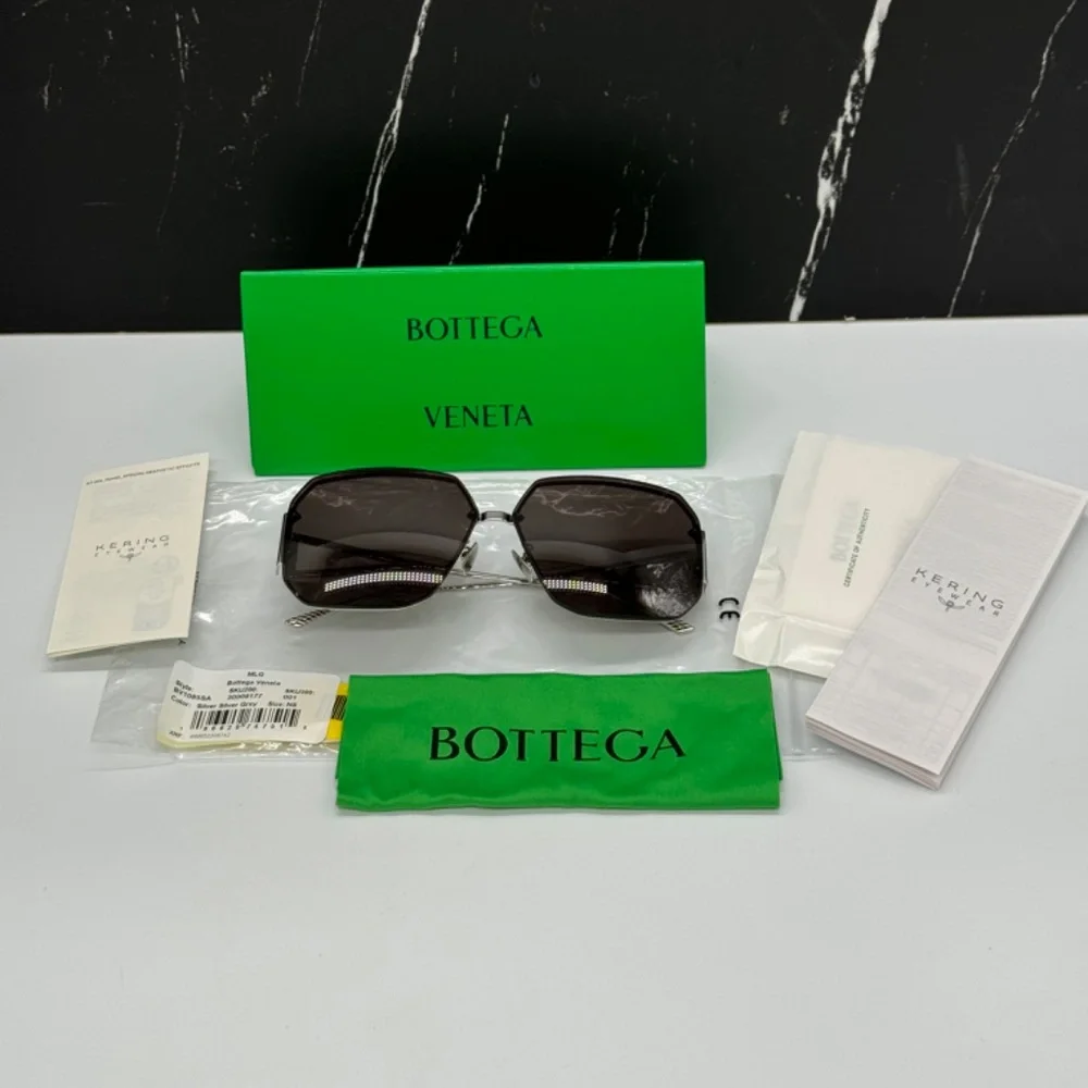 NEW BV1085SA 001 BOTTEGA VENETA SUNGLASSES